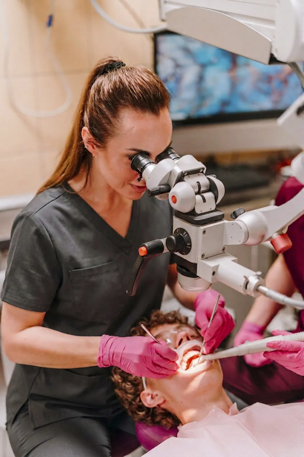 Zabieg endodontyczny w gabinecie stomatologicznym MEDiDENT w Szczecinie